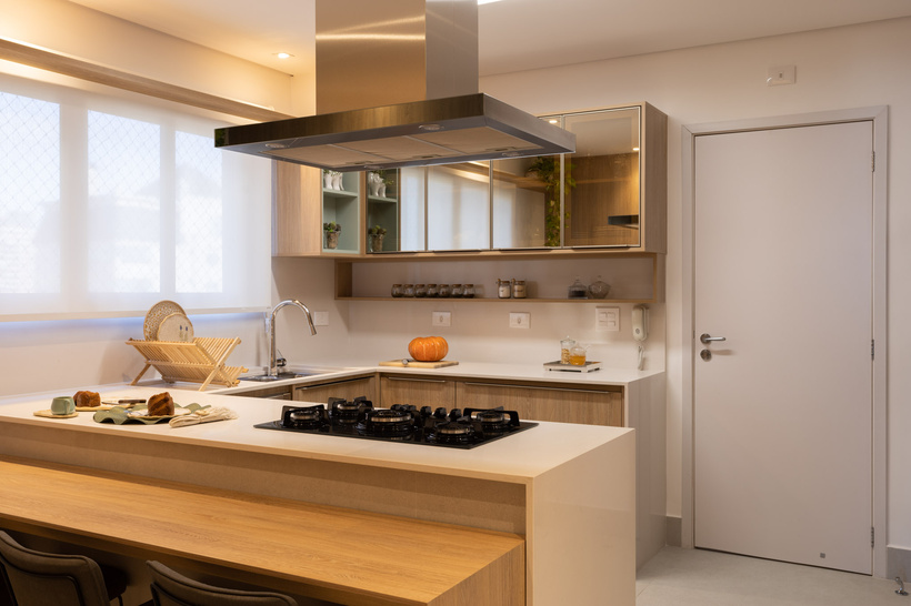 Cozinha residencial projetada pela DISENSE
